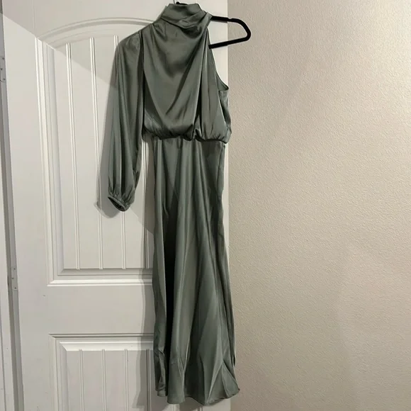 slim fit dress slacks Monte Midi Dress - Olive - Buy Women's Dresses main image 1